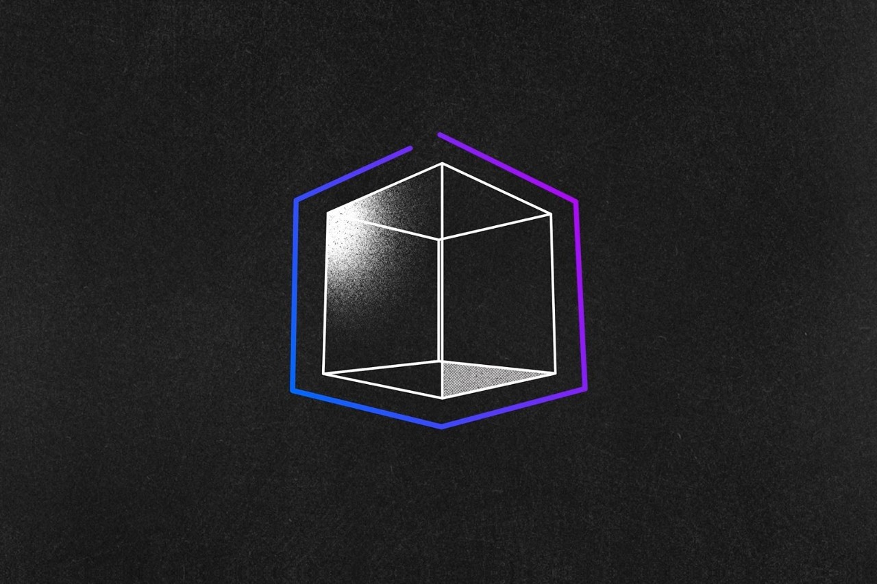 紫と青の輪郭で描かれた3Dキューブイメージ